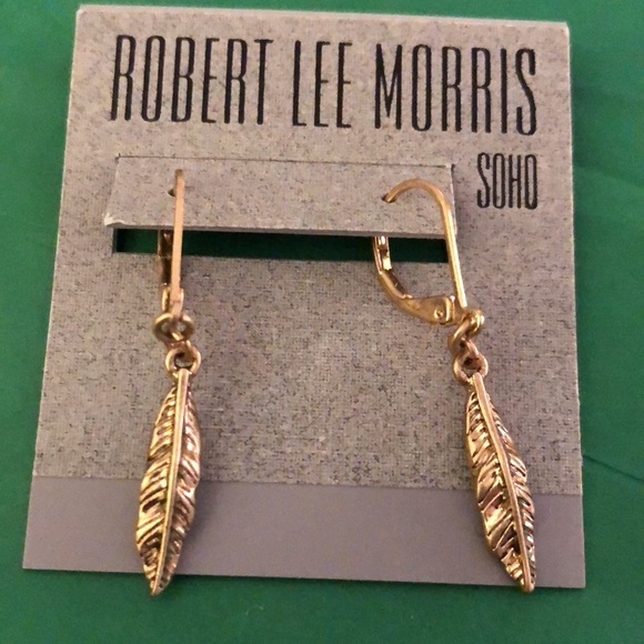 Robert Lee Morris Soho Gold Tone Textured Metal Feather Drop Earrings NWT - Picture 7 of 11
